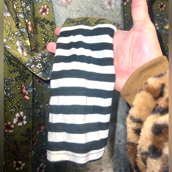 Green Mixed Print Maxi Cuff w/ Thumbholes Duster Cardigan - Picture 5 of 11